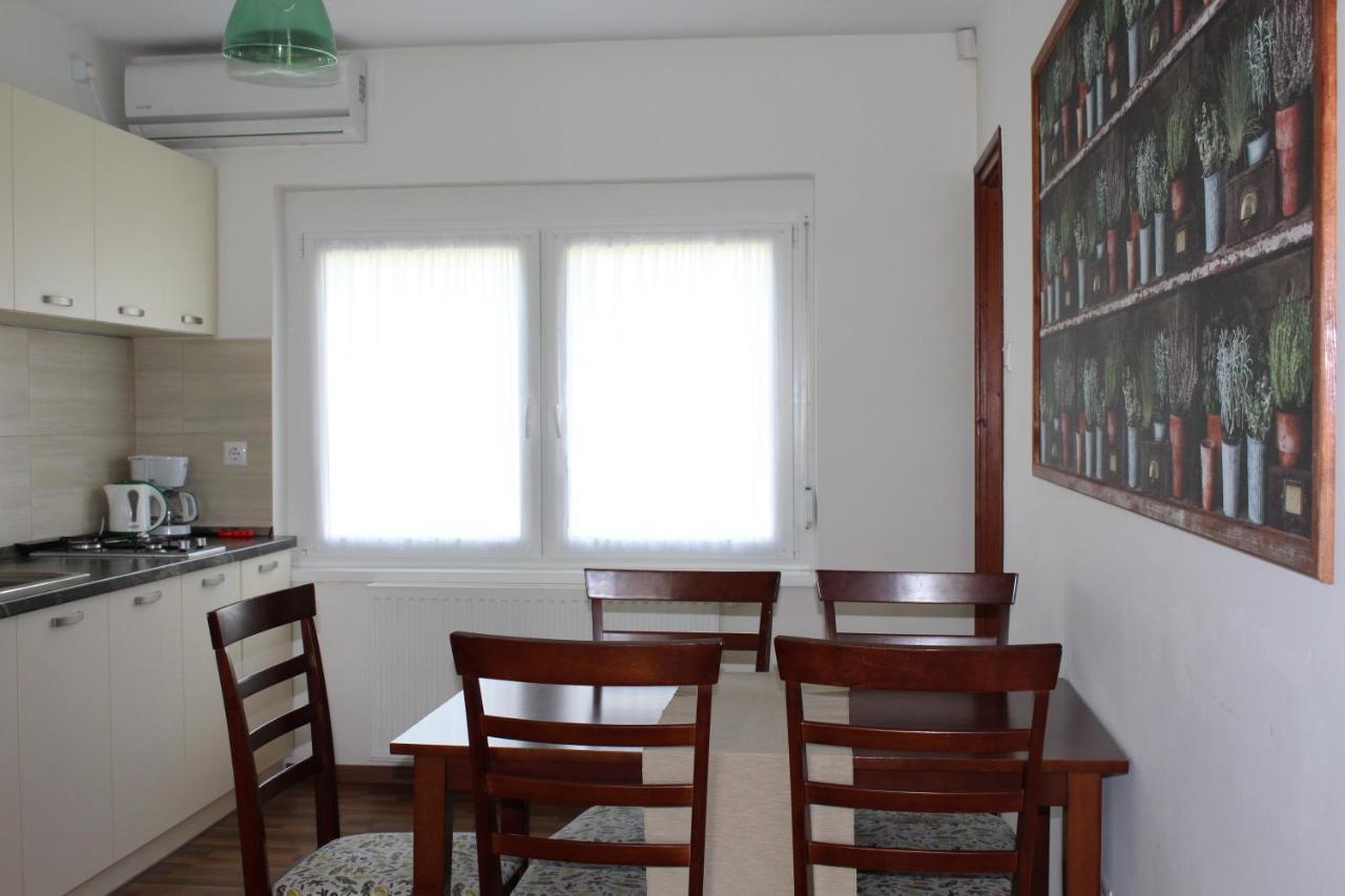 שיופוק Petita Garden Apartman מראה חיצוני תמונה