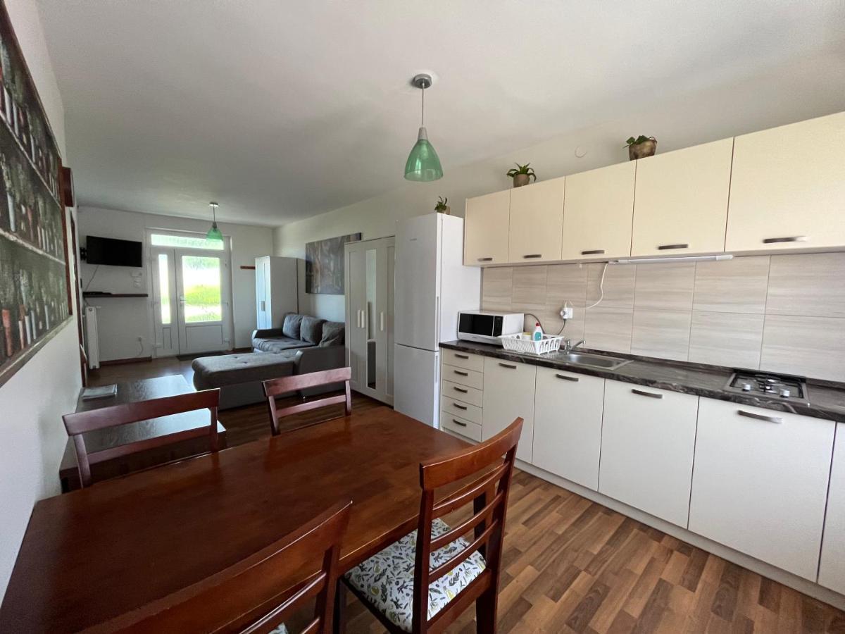 שיופוק Petita Garden Apartman מראה חיצוני תמונה