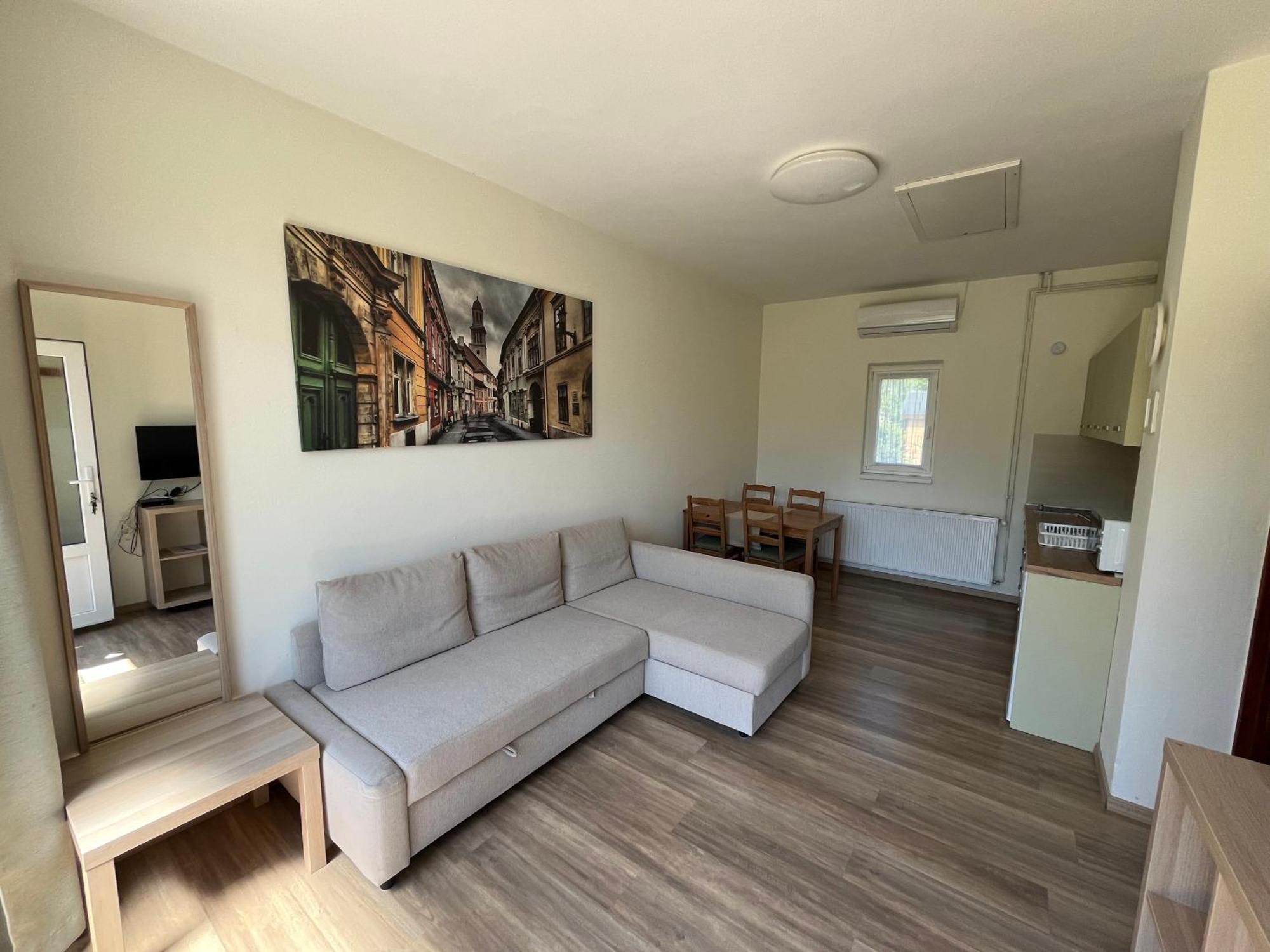 שיופוק Petita Garden Apartman מראה חיצוני תמונה