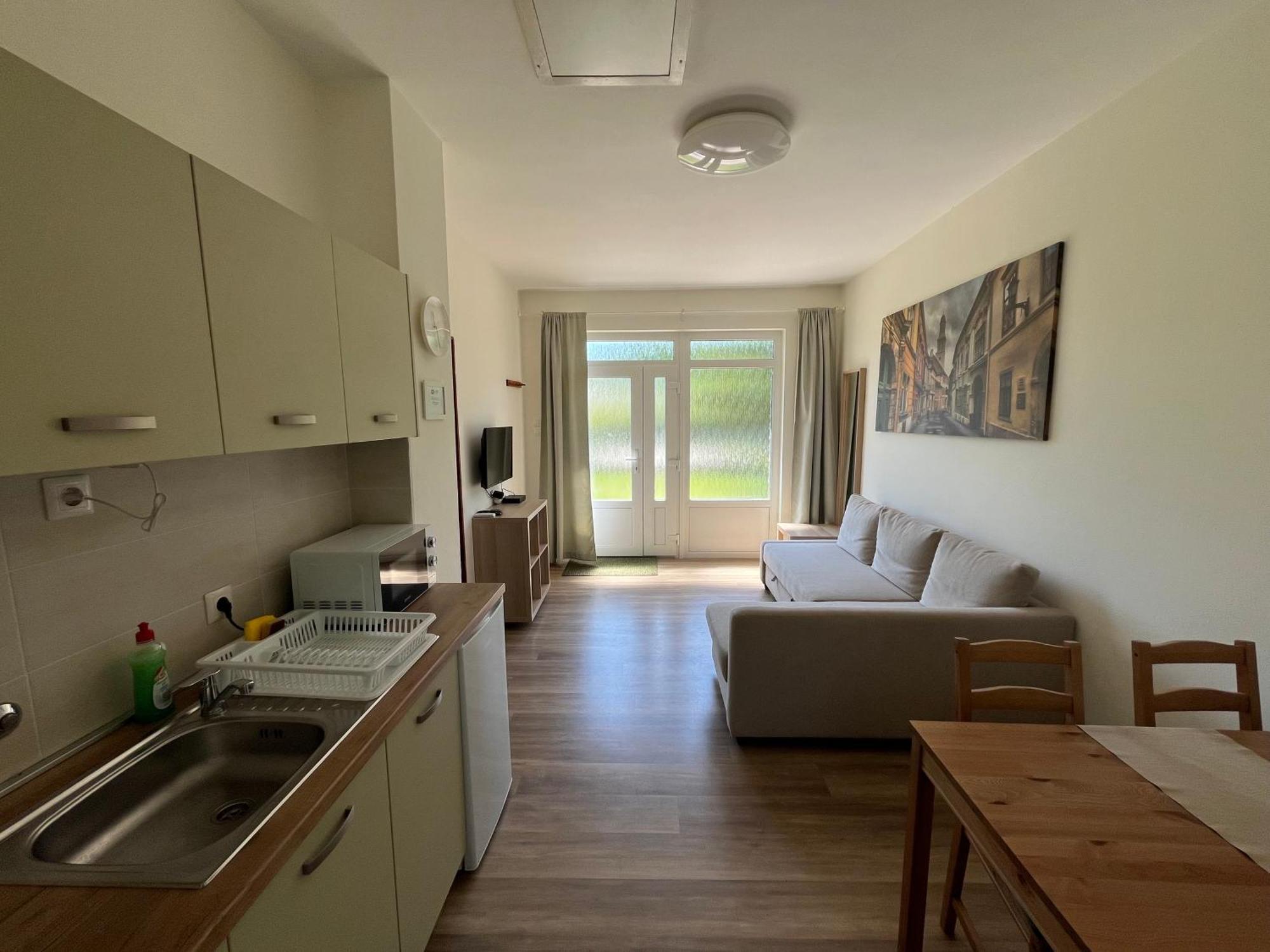 שיופוק Petita Garden Apartman מראה חיצוני תמונה