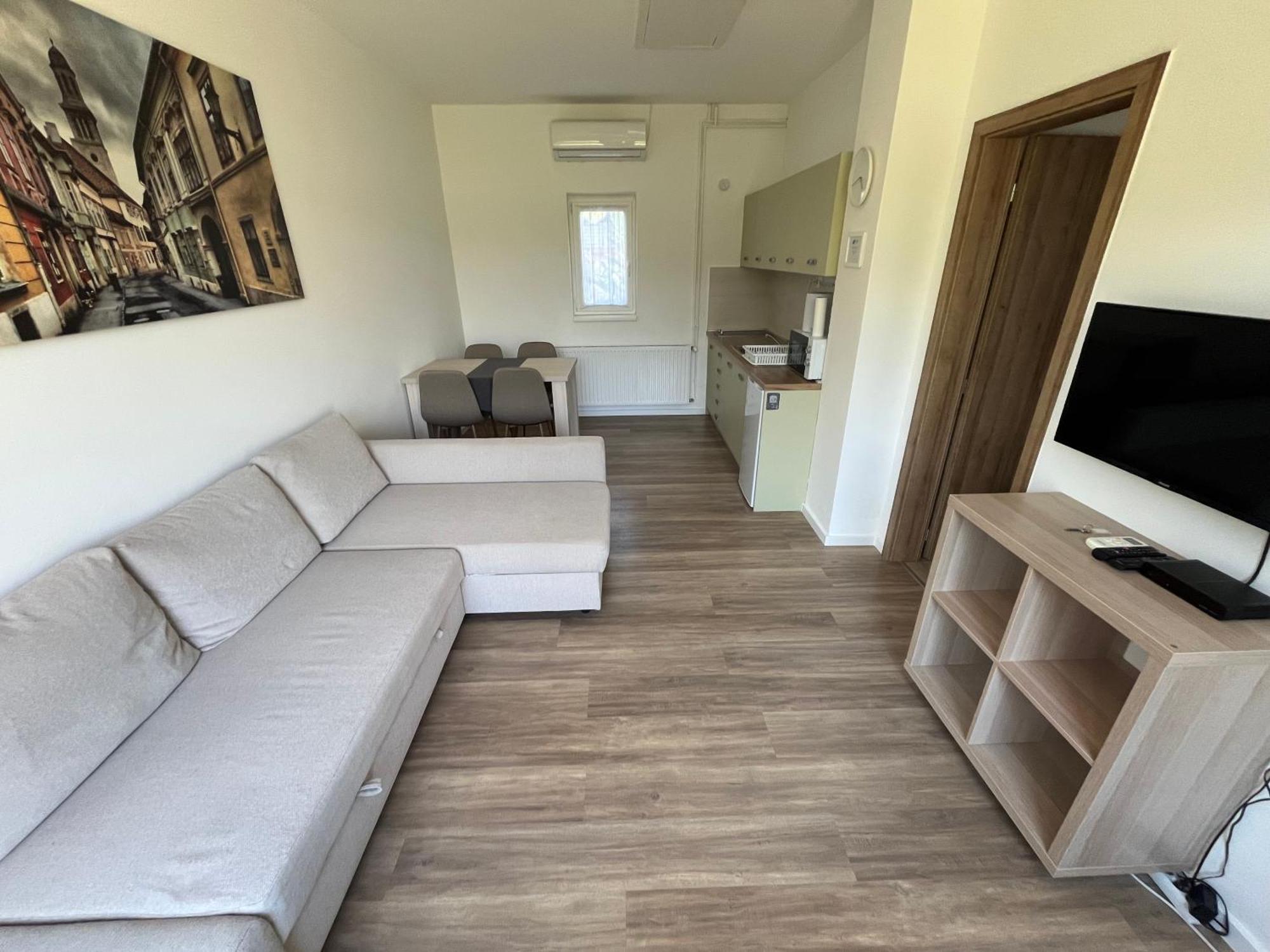 שיופוק Petita Garden Apartman מראה חיצוני תמונה