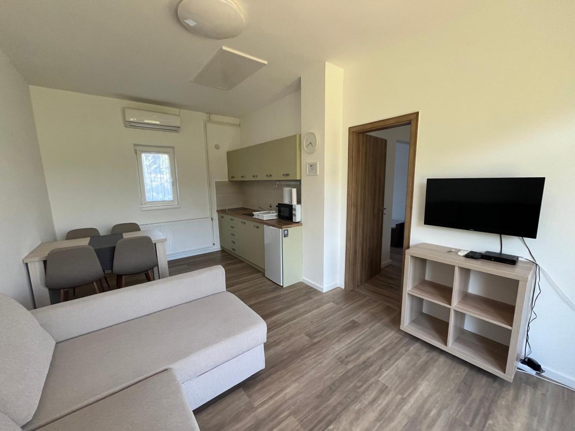 שיופוק Petita Garden Apartman מראה חיצוני תמונה